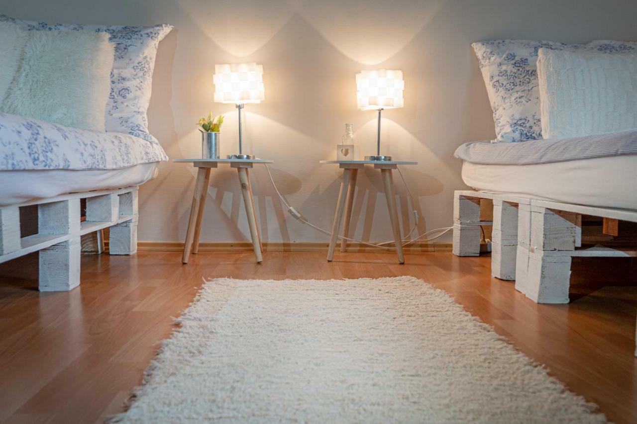 Vadszőlő Apartmanház Gyomaendrőd Esterno foto